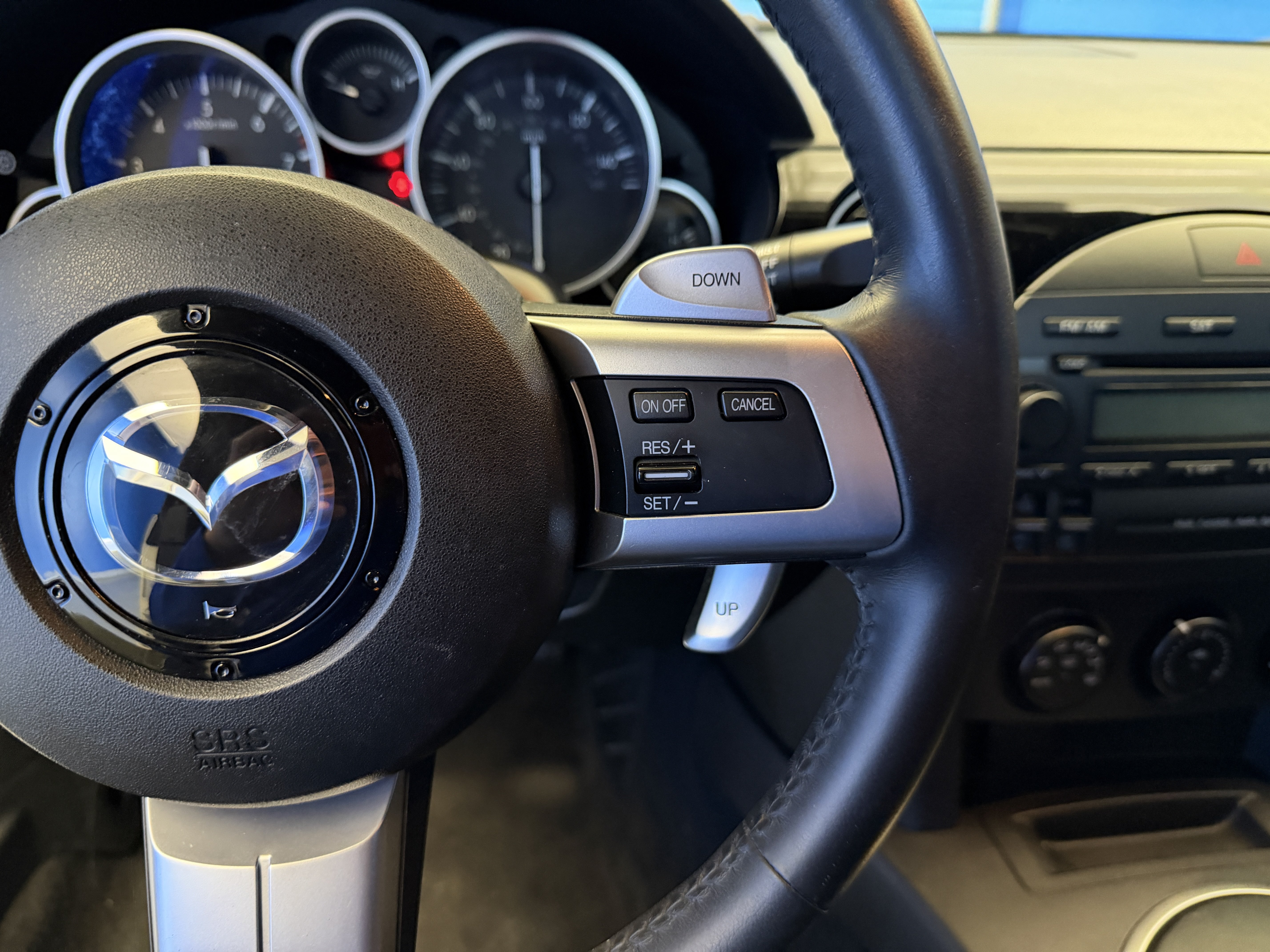 Used 2006 MAZDA MX-5 Miata Touring RWD image 15