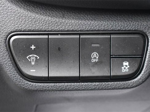 Certified 2026 Kia Seltos LX image 20