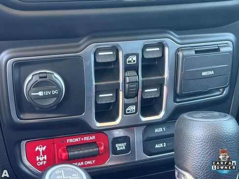 Certified 2022 Jeep Wrangler Unlimited Rubicon 4xe AWD/4WD image 26