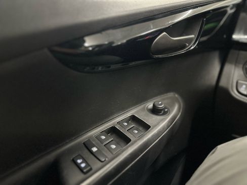 Used 2021 Chevrolet Spark LT image 27