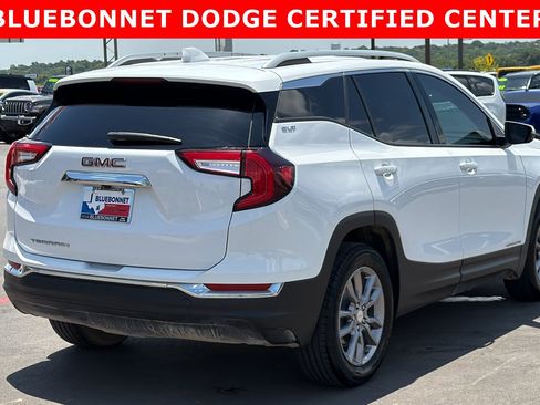 Used 2024 GMC Terrain SLT FWD image 5
