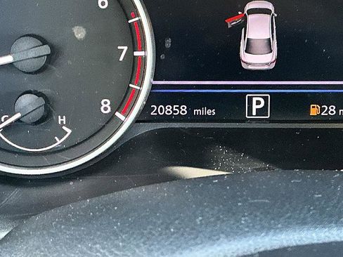 Used 2025 Nissan Sentra SV w/ All-Weather Package FWD image 16