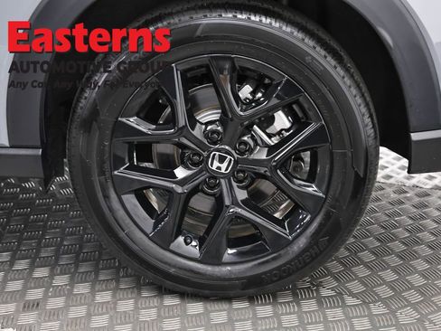 Used 2025 Honda HR-V Sport image 32
