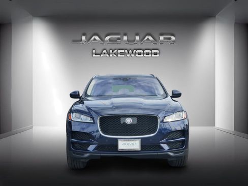 Used 2019 Jaguar F-PACE Premium image 6