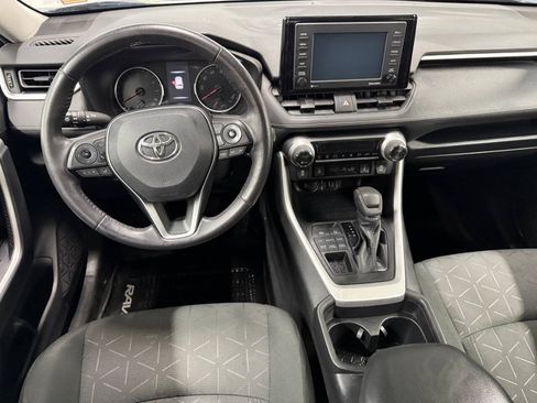 Used 2021 Toyota RAV4 XLE w/ XLE Grade Weather Package AWD/4WD image 8