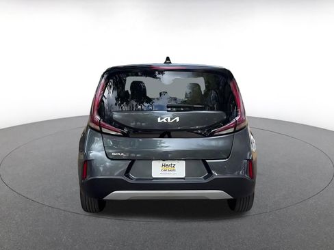 Used 2025 Kia Soul LX w/ LX Technology Package image 12