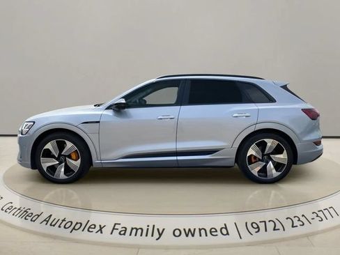 Used 2023 Audi e-tron Premium Plus AWD/4WD image 2