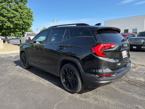 Used 2020 GMC Terrain SLE w/ Driver Convenience Package FWD image 8