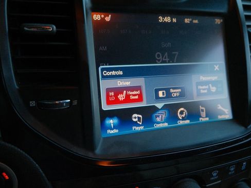 Used 2013 Chrysler 300 Motown image 23