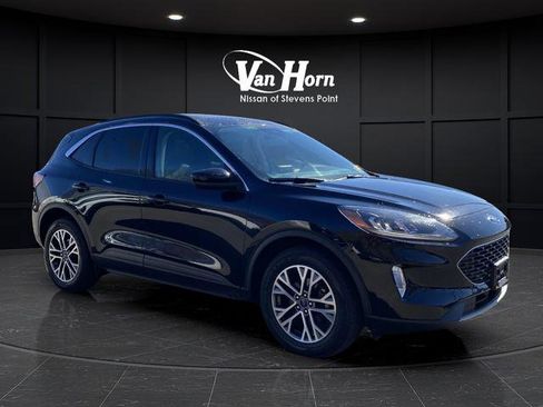 Used 2020 Ford Escape SEL image 2