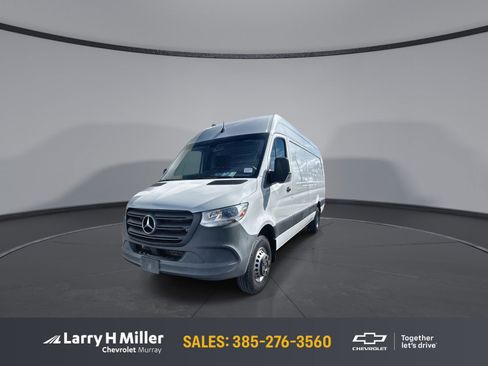 Used 2023 Mercedes-Benz Sprinter 3500 image 1
