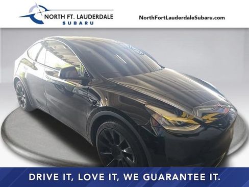 Used 2020 Tesla Model Y Long Range AWD/4WD image 1