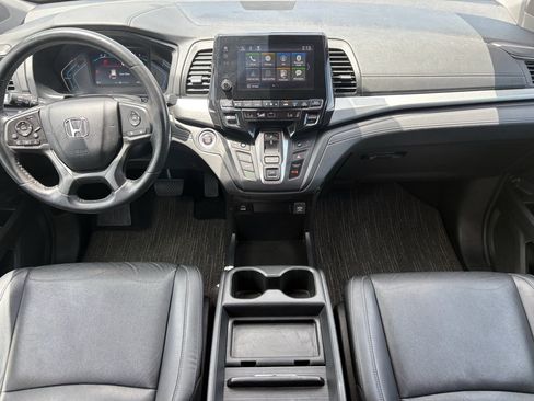 Used 2024 Honda Odyssey EX-L image 2