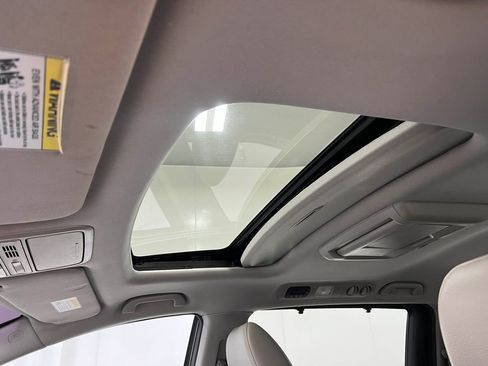 Used 2016 Honda Odyssey Touring image 10