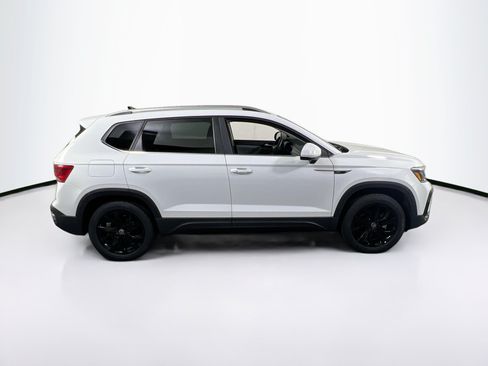 Used 2022 Volkswagen Taos SE AWD/4WD image 4