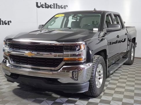 Used 2018 Chevrolet Silverado 1500 LT w/ All Star Edition image 3