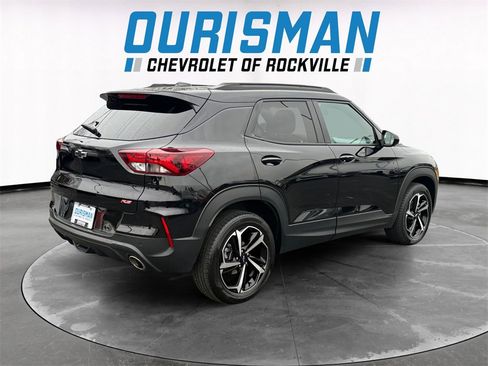 Used 2023 Chevrolet TrailBlazer RS w/ Sun and Liftgate Package image 6