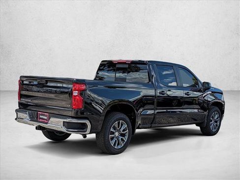 Used 2025 Chevrolet Silverado 1500 LT w/ Safety Package RWD image 2