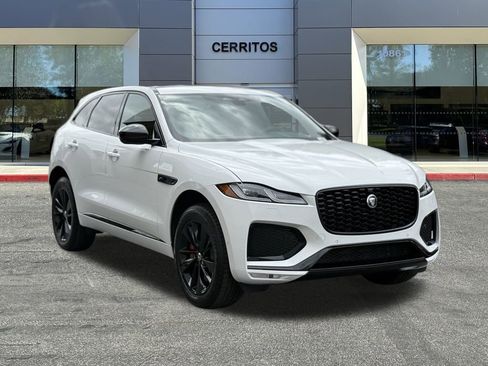 New 2026 Jaguar F-PACE R-Dynamic S image 3