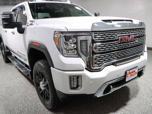 Used 2021 GMC Sierra 2500 Denali w/ Technology Package AWD/4WD image 5