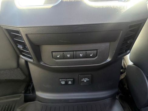 Used 2022 Toyota Tundra Platinum w/ Advanced Package AWD/4WD image 40