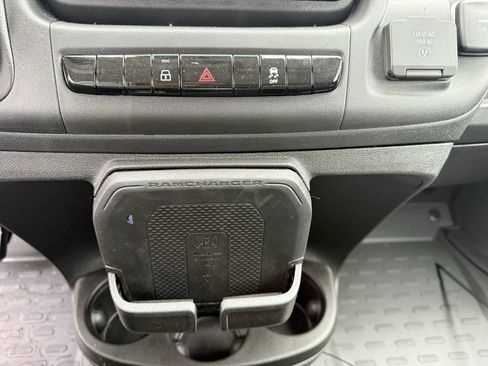 New 2025 RAM ProMaster 3500 w/ Quick Order Package 22G SLT image 25