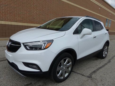 Used 2019 Buick Encore Essence w/ Experience Buick Package AWD/4WD image 5