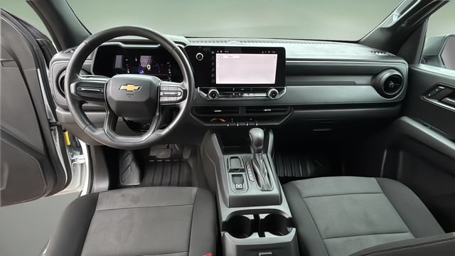 Used 2023 Chevrolet Colorado W/T RWD image 13