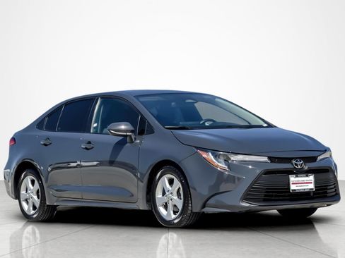 Used 2023 Toyota Corolla LE FWD image 7