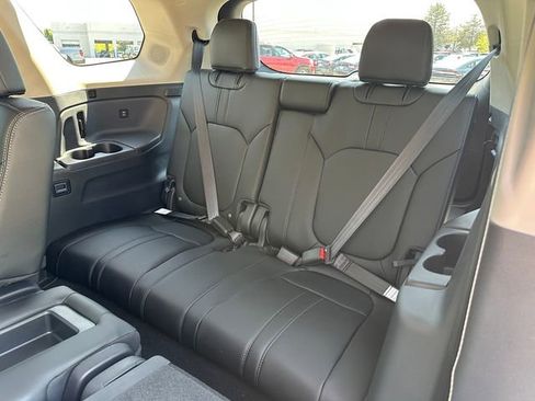 New 2026 Honda Pilot Touring image 15
