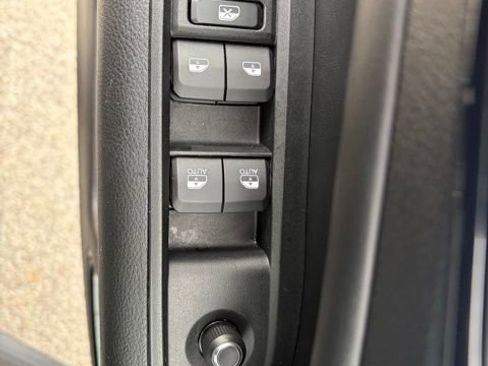 Used 2022 Jeep Compass Altitude image 23