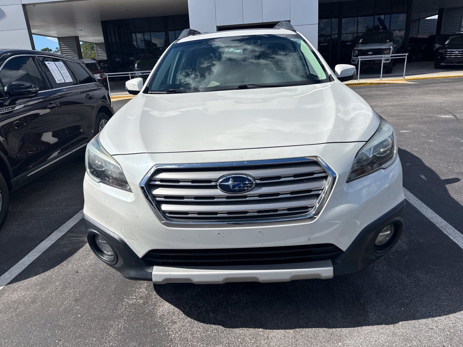 Used 2016 Subaru Outback 3.6R Limited AWD/4WD image 2