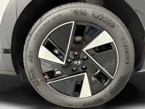 New 2025 Hyundai Ioniq 5 SEL image 10