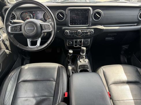 Certified 2022 Jeep Wrangler Unlimited Sahara w/ Cold Weather Group AWD/4WD image 2