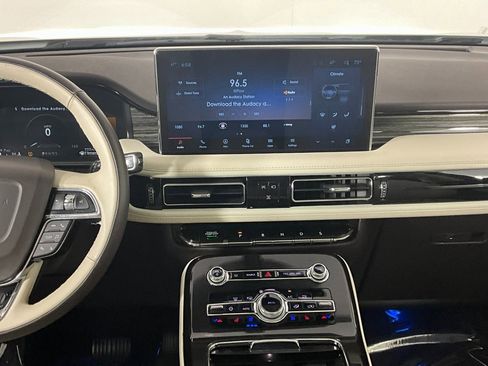 Used 2022 Lincoln Nautilus Black Label w/ Class II Trailer Tow Package image 12