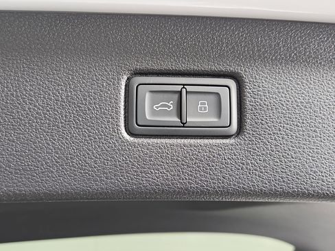 New 2026 Audi Q7 3.0T Premium Plus AWD/4WD image 14