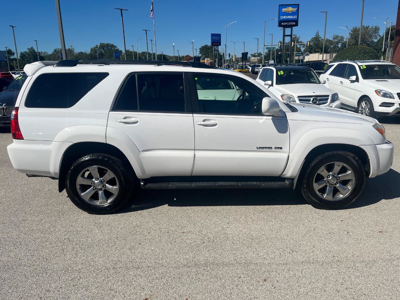 Used 2009 Toyota 4Runner Limited w/ Limited Extra Value Pkg 1 AWD/4WD image 6