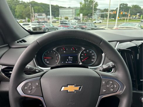 Certified 2024 Chevrolet Traverse LT FWD image 9
