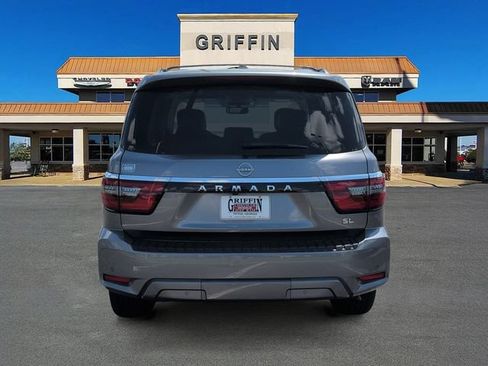 Used 2023 Nissan Armada SL w/ Captain's Chairs Package AWD/4WD image 8