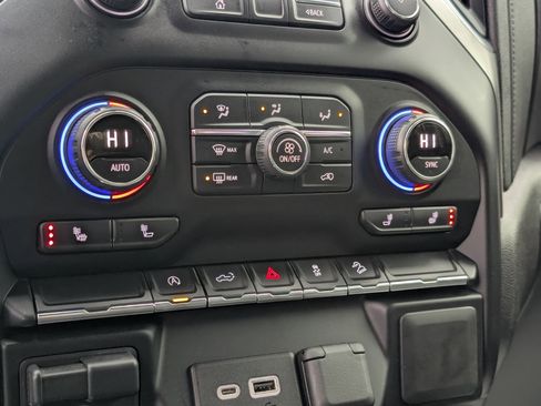 Used 2021 Chevrolet Silverado 1500 RST w/ Z71 Off-Road Package image 20