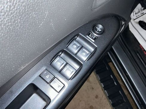 Used 2021 GMC Canyon AT4 image 12