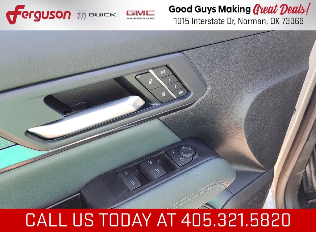 New 2027 GMC Terrain AT4 w/ Convenience Package III AWD/4WD image 14