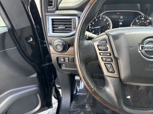 Used 2020 Nissan Titan Platinum Reserve w/ Moonroof Package image 19
