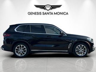 Used 2021 BMW X5 xDrive40i w/ Convenience Package video 3