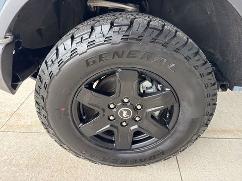 Used 2025 Ford Bronco Big Bend image 16