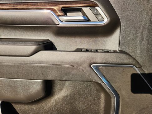 Used 2023 GMC Sierra 1500 Elevation w/ LPO, Elevation Black Package image 22