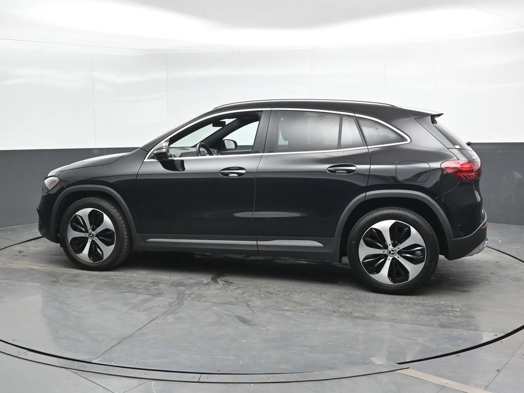 Used 2025 Mercedes-Benz GLA 250 4MATIC image 8