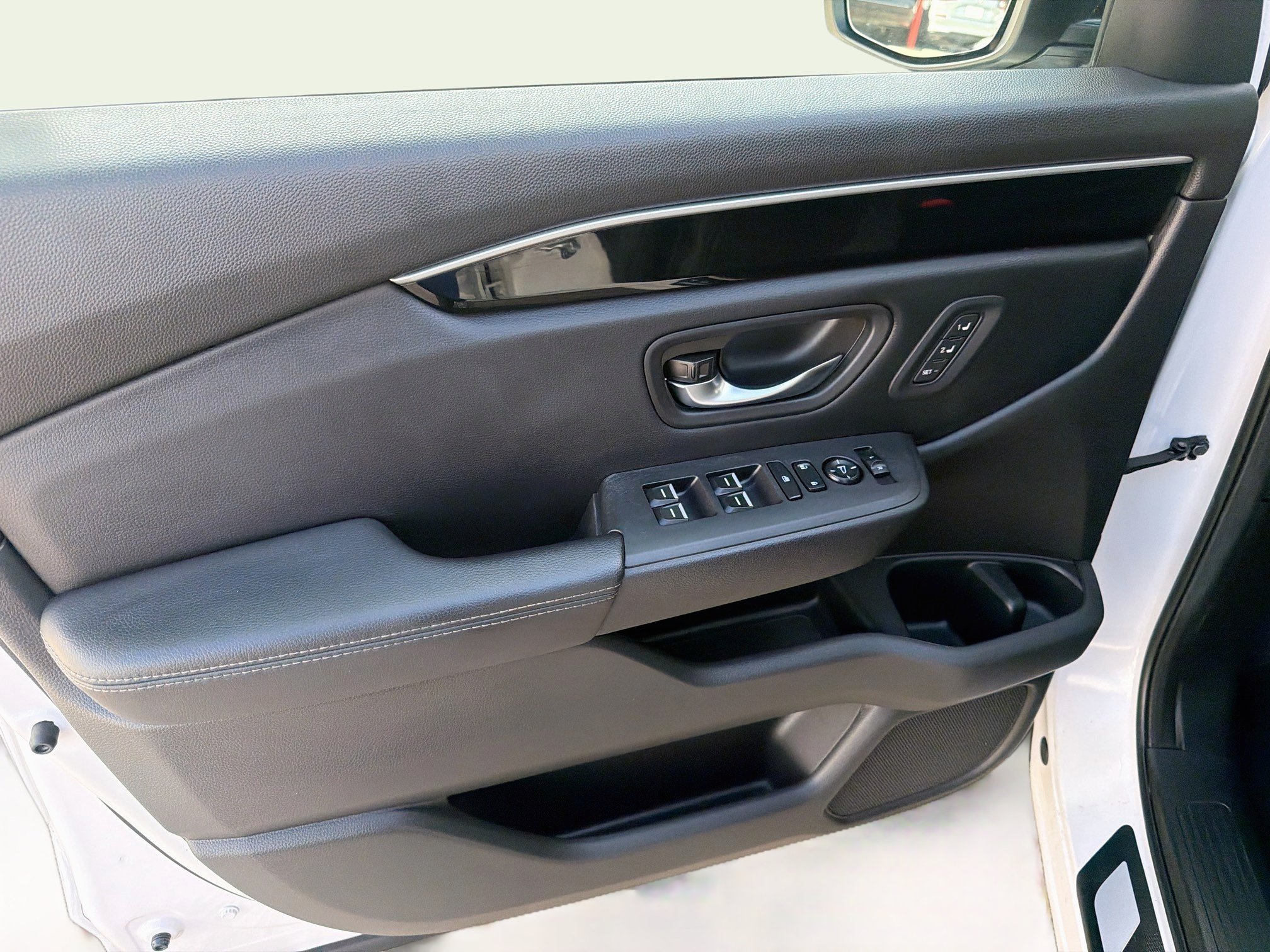 Used 2024 Honda Pilot EX-L image 17