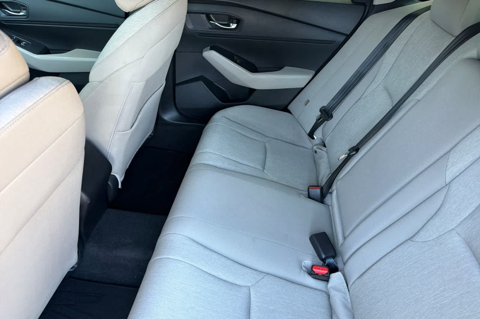 Used 2023 Honda Accord EX image 4
