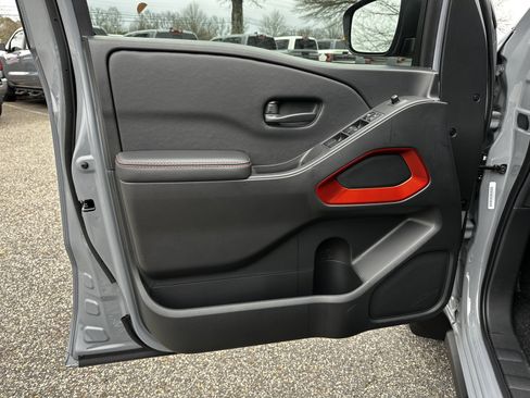 New 2026 Nissan Frontier Pro-X w/ Pro-X Convenience Package image 10